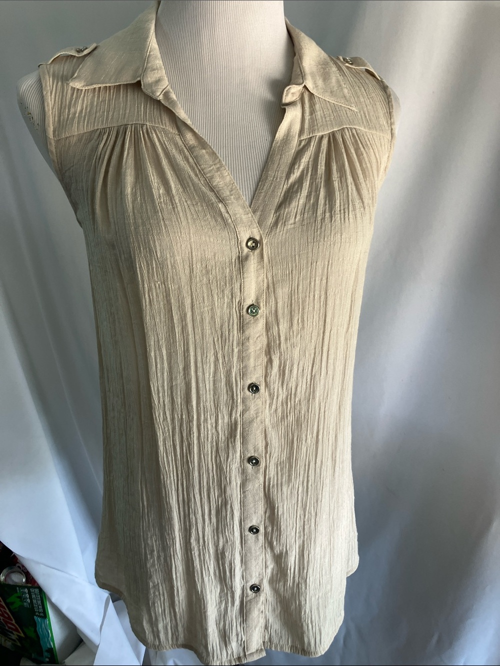 new directions Sleeveless Button-Front Blouse in Beige